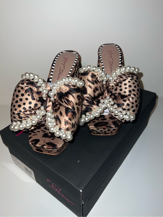 Betsey Johnson Shoes - Betsey Johnson Macie Leopard Print Block Heel Platform Sandals Oversized Bow